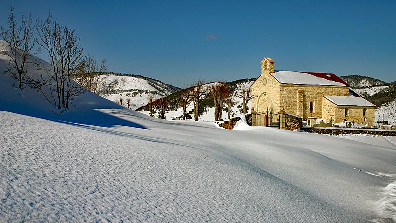 File:Chapelle Montaillou neige.jpg