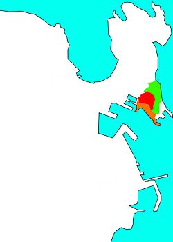 Mapa da Cidade Velha (em vermelho), no concelho da Corunha. A Maestranza está assinalada na cor verde e o Parrote na cor laranja.[1]