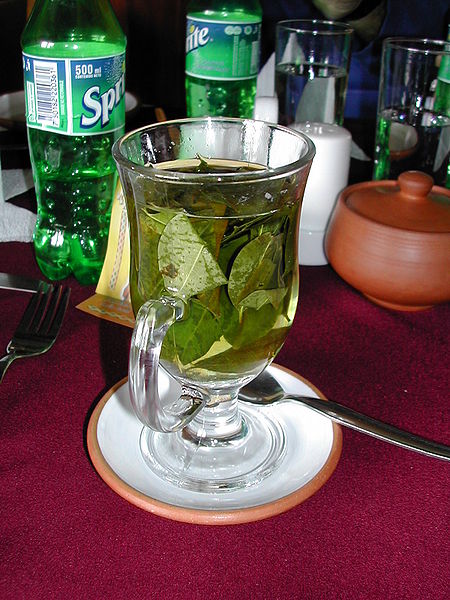 Tập_tin:Coca_tea_in_glass.jpg