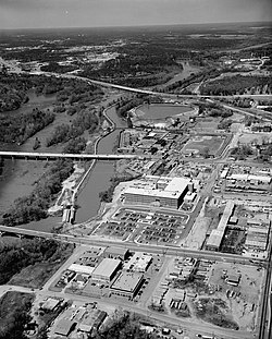 Columbia Canal and the City of Columbia.jpg