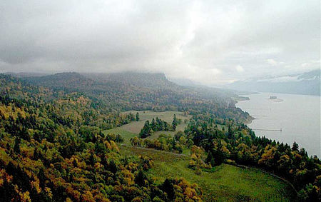 Tập_tin:Columbia_River_Gorge_landscape.jpg