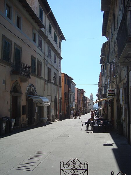 File:Corso Garibaldi di Ariccia.JPG