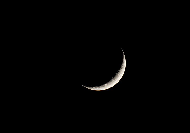 File:The Crescent Moon.jpg - Wikimedia Commons