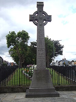 Memorial-kruco ĉe Cross Park de Harold