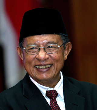 <span class="mw-page-title-main">Darmin Nasution</span> Indonesian economist and politician