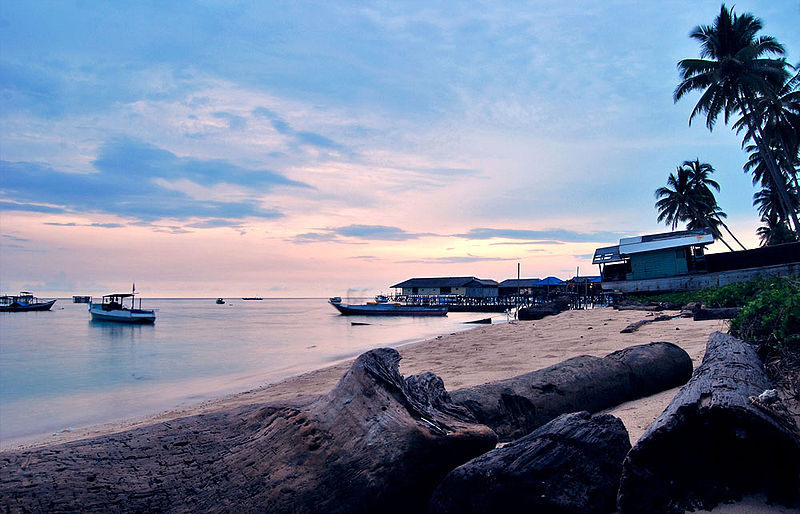 File:Derawan Island East Kalimantan.jpg