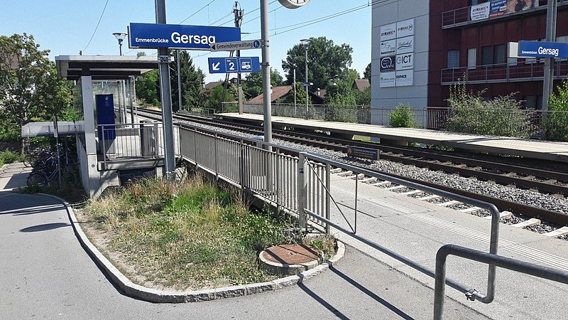 File:Emmenbrücke Gersag railway station.jpg