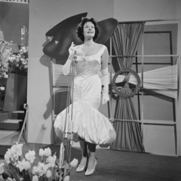 Concours Eurovision de la chanson 1958 - Margot Hielscher.png