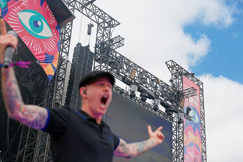 File:Festival des Vieilles Charrues 2017 - Dropkick Murphys - 079.jpg