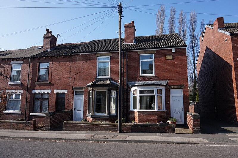 File:George Street, South Hiendley - geograph.org.uk - 6077091.jpg