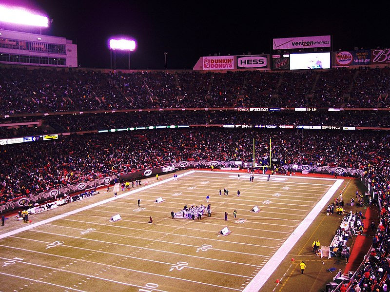 File:Giants-stadium.jpg