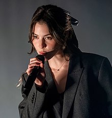 Gracie Abrams lors d'un concert en mars 2022.