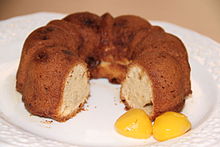 Gugelhupf cake with Chestnuts.jpg