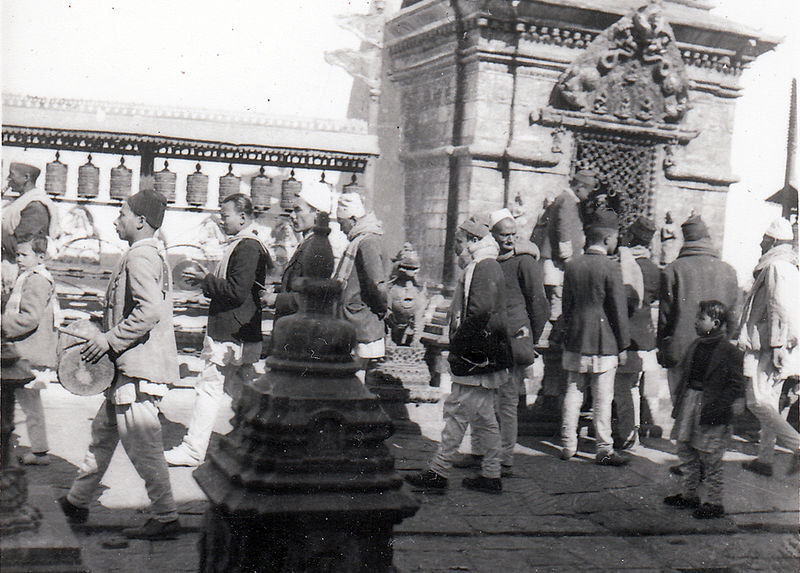 File:Gunla bajan swayambhu.jpg