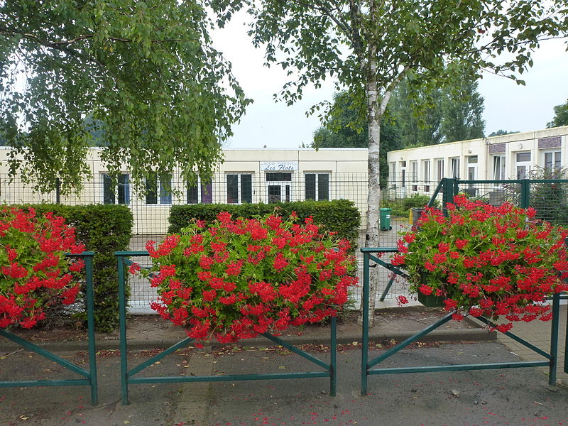 File:Hames-Boucres (Pas-de-Calais) école.JPG