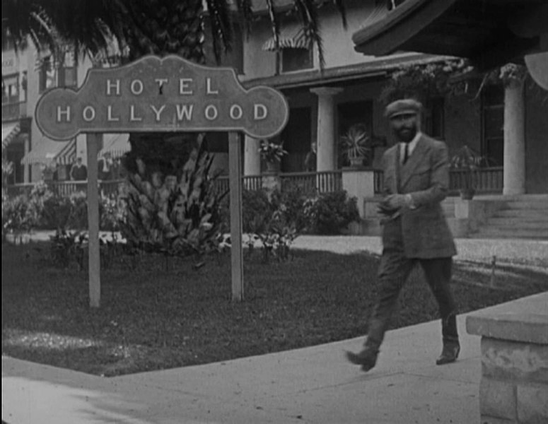 File:Hollywood Hotel sign from promotional film 1922.jpg