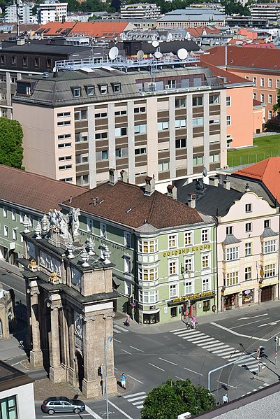 File:Innsbruck 2014 07.jpg