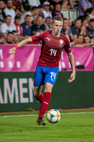 File:Jakub Jankto, Czech Rp.-Montenegro EURO 2020 QR 10-06-2019.jpg