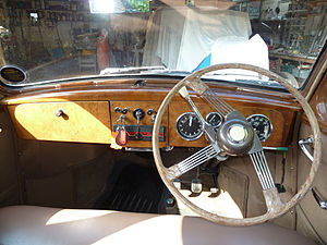 Jowett Javelin Dash & Interior (9018432396).jpg