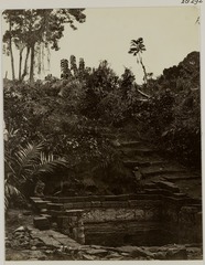 KITLV 28292 - Isidore van Kinsbergen - Resort town adorned with reliefs near Panataran, Kediri - 1867-02-1867-06.tif