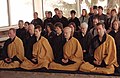 Монахи, живущие в дзэн-центре.
