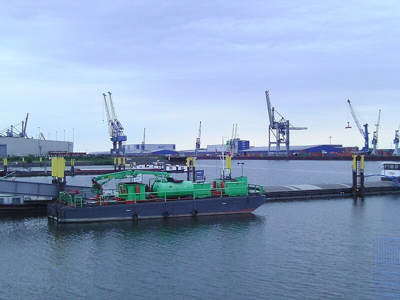 File:Lankenauer Hafen+Neustädter Hafen.jpg