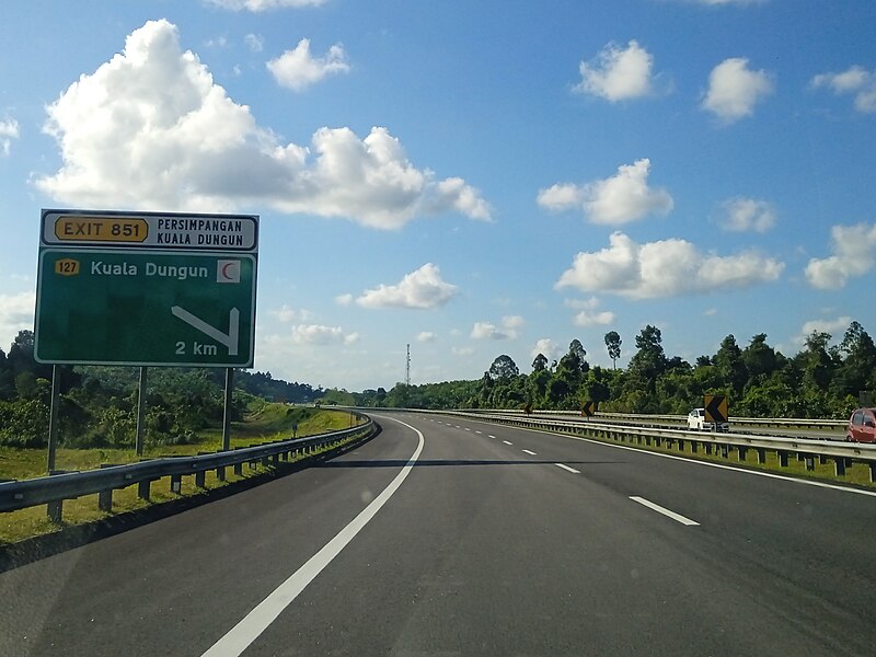 File:Lebuhraya Pantai Timur towards Kuala Dungun Interchange (Exit 851) eastbound in Dungun District, Terengganu 20240224 171453.jpg