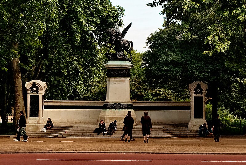 File:London - The Mall - View SSE towards Royal Artillery Boer War Memorial 1902 by William Robert Colton 01.jpg