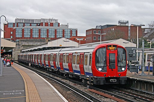 London Underground S7 Stock 21360 on District Line, Wimbledon (16081398792)