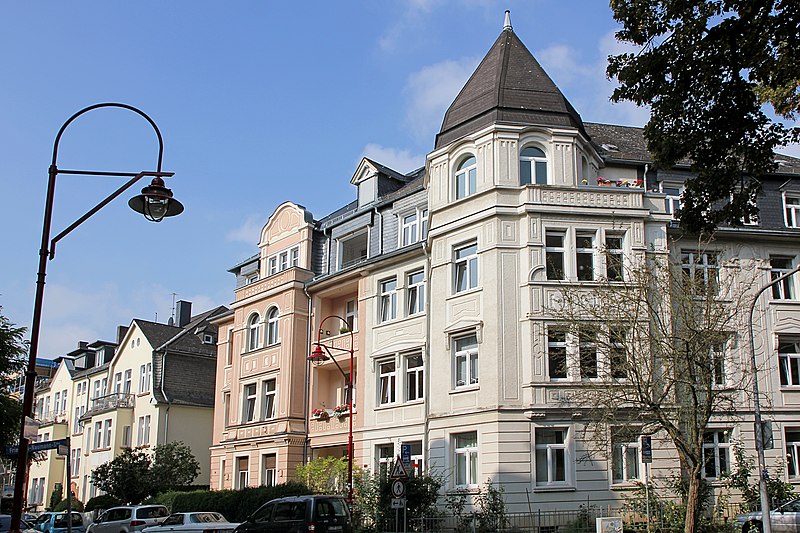 File:Marburg Friedrich-Naumann-Straße Friedrichsplatz von O.jpg