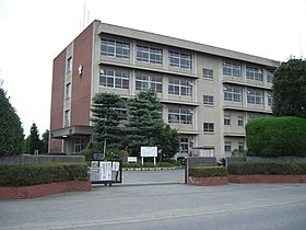 千葉県立松戸馬橋高等学校（正門）