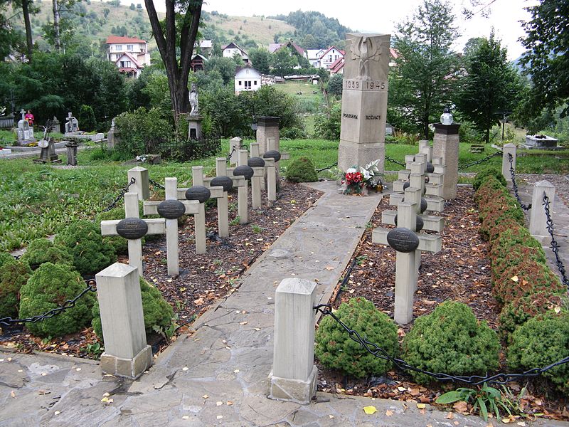 File:Memorial to soldiers in Piwniczna-Zdrój cemetery.jpg