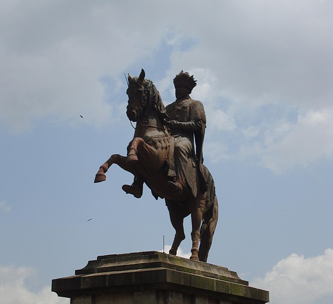 File:Menelik II statue 2.JPG