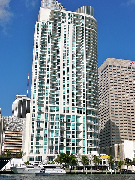 File:Met 1 Miami 20100206.jpg