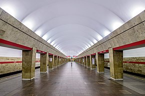 Metro SPB Line1 Vyborgskaya Central Hall.jpg