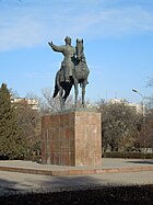 Michael Frunze Statue vor dem Bahnhof von Bischkek