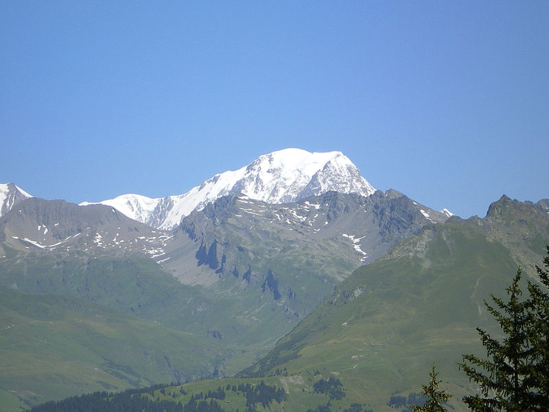 File:MontBlanc-vu-des-Arcs-1800.jpg