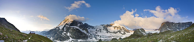 File:Morning at Schonbielhutte (5659836745).jpg