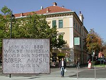 Geburtshaus Robert Musils mit Gedenktafel (Quelle: Wikimedia)