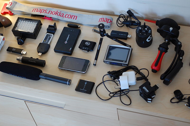 File:My Digital Travelling Lifestyle Tech Bag (by Phil Campbell).jpg