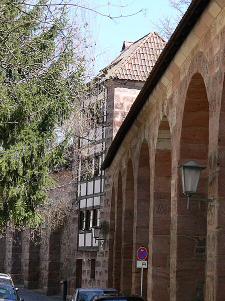 450px-Nürnberg_Laufertormauer_Schwarzes_S_Stadtseite_1.jpg