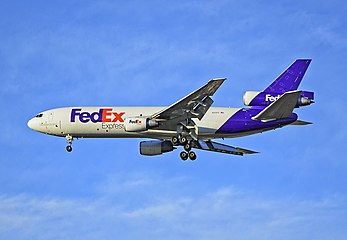 FedEx DC-10