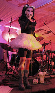A cantaire alemana Nina Hagen en un concierto en Aalborg (Dinamarca) en 2003.