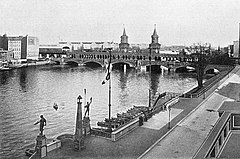 Category:Black and white photographs of Oberbaumbrücke (Berlin ...