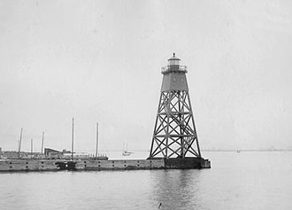 The first rear light circa 1893 Old Duluth Rear Light USCG.jpg