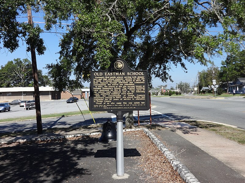 File:Old Eastman School historical marker.JPG