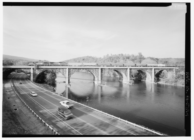 File:Overview elevation, looking NNE along Juniata River. - Pennsylvania Railroad, Mount Union Bridge, Spanning Juniata River, north of Township Route 780 Bridge, Mount Union, HAER PA,31-MTUN,13-1.tif