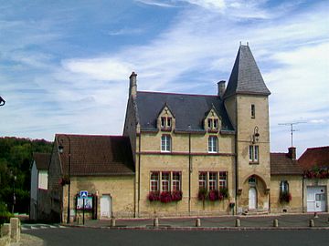 Datei:Parmain_(95),_école_(ancien_presbytère)_de_Jouy-le-Comte,_rue_du_maréchal_Joffre_2.jpg