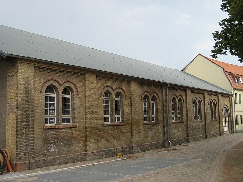 File:Pasewalk-Reithalle-(1863)-Städtische-Turnhalle-(1908)-IMG 2250.JPG