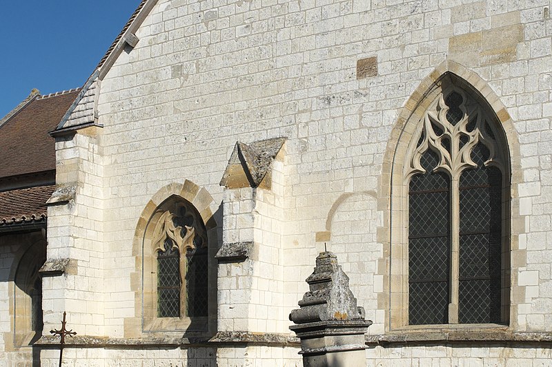 File:Ponthion (51) Église Saint-Symphorien 962.jpg